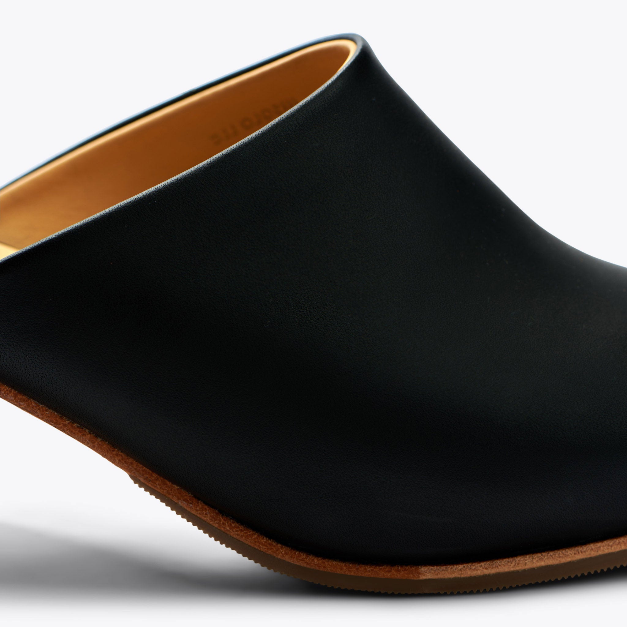 All-Day Heeled Mule Black