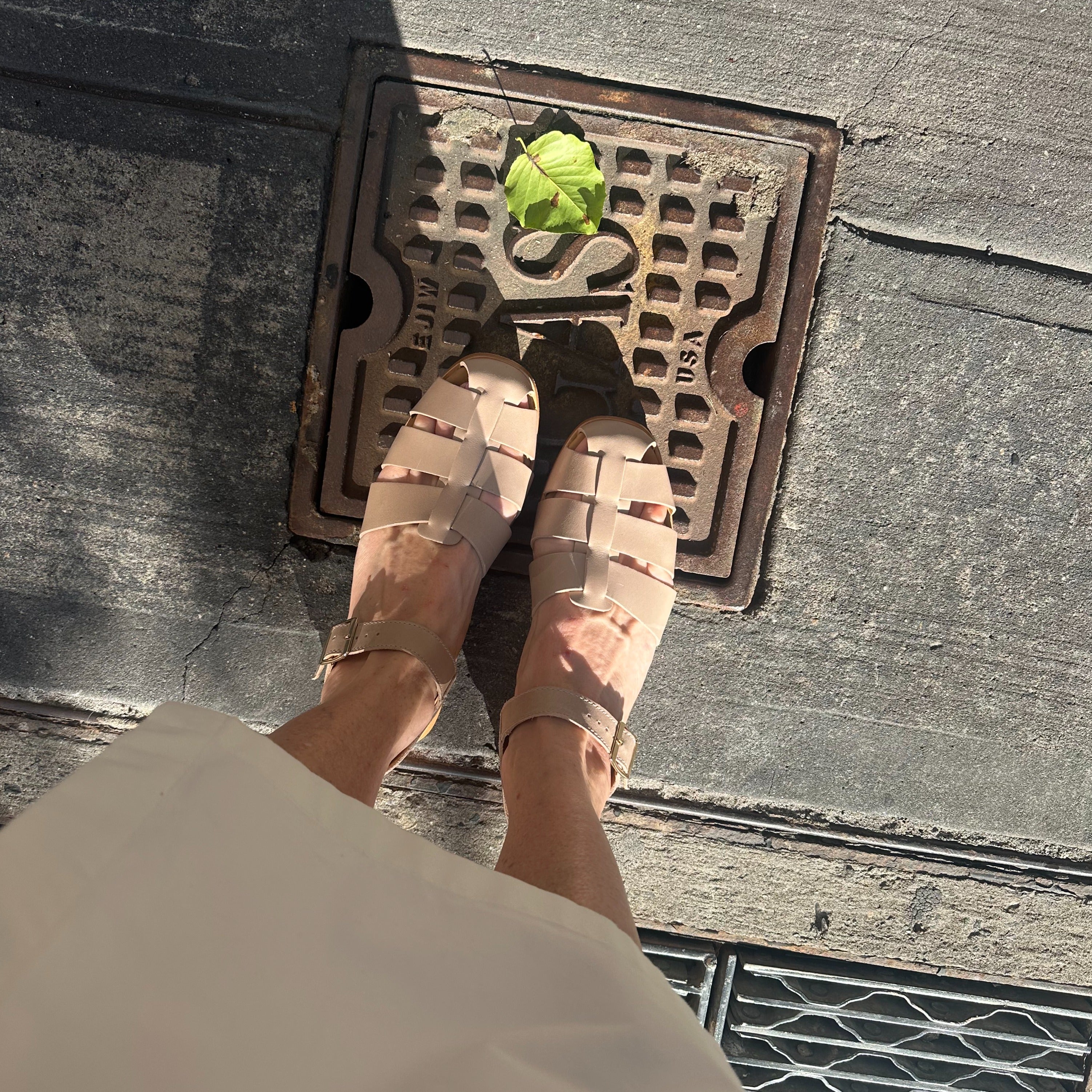 Mira Fisherman Sandal Greige Snake