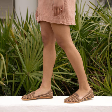Image 1 Women's Huarache Sandal Tobacco/Almond Colorblock Women's Leather Slip On Nisolo On Model